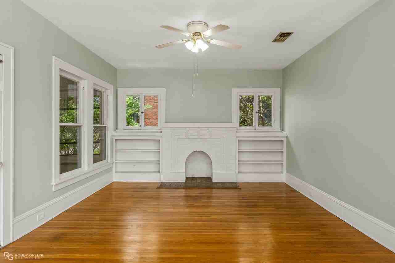 3305 Creswell Ave - Photo 4 of 24