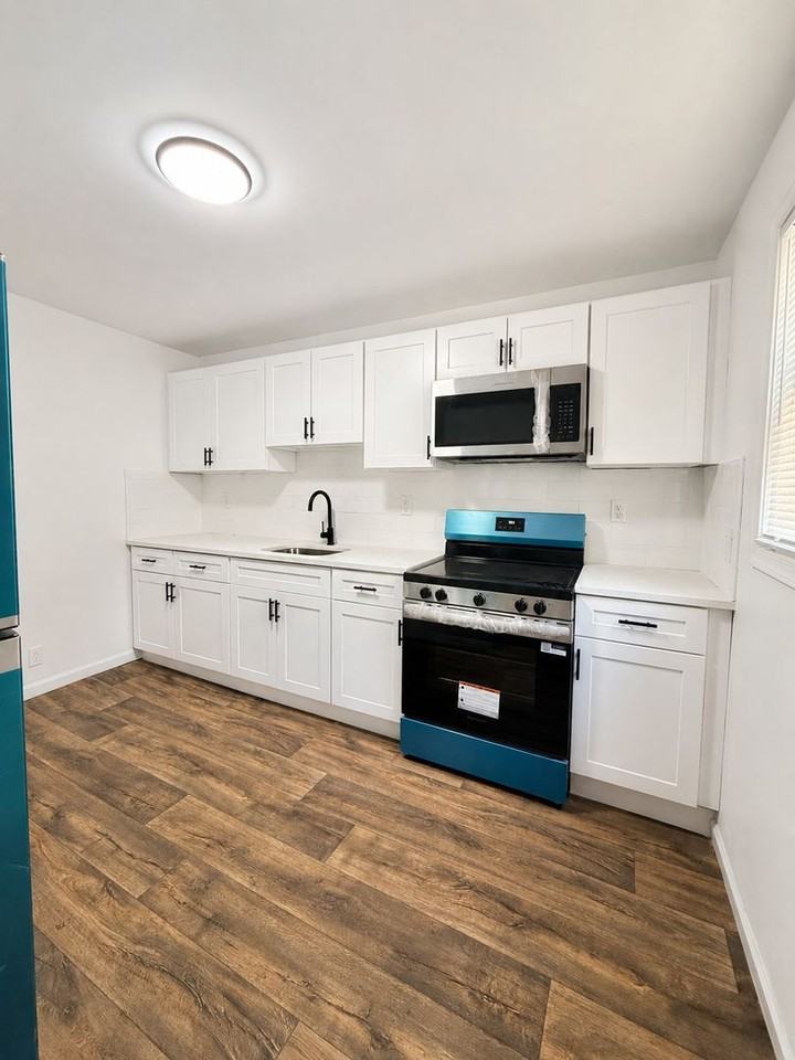 2057 Granite St - Photo 5 of 31