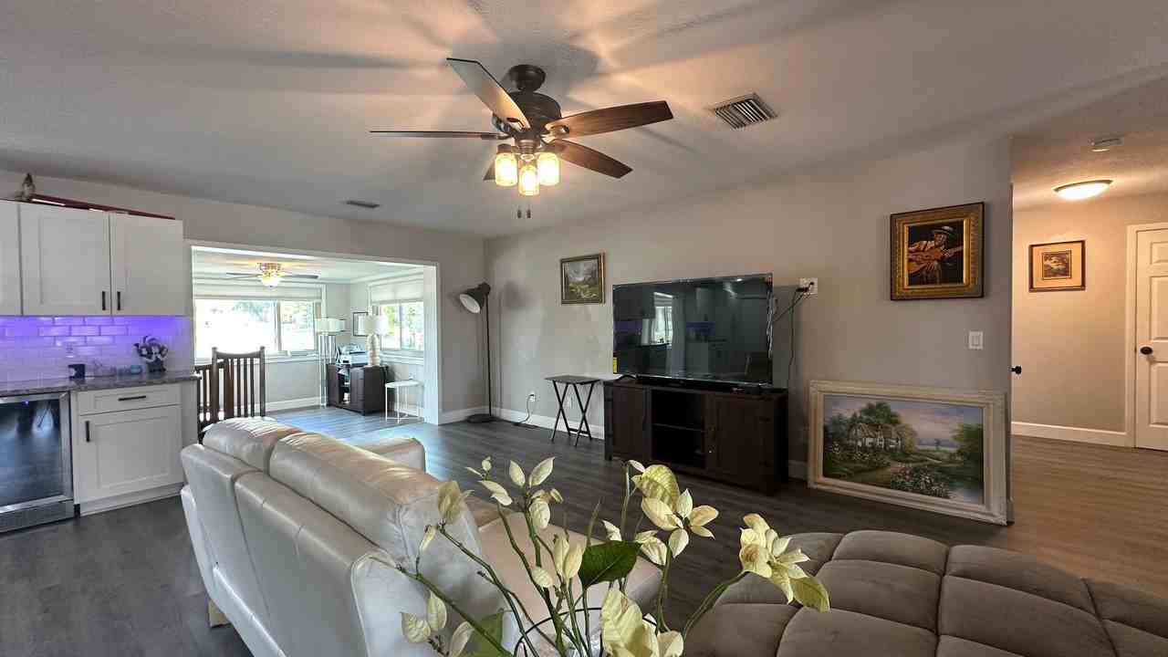 1000 Huntington Ct - Photo 7 of 29