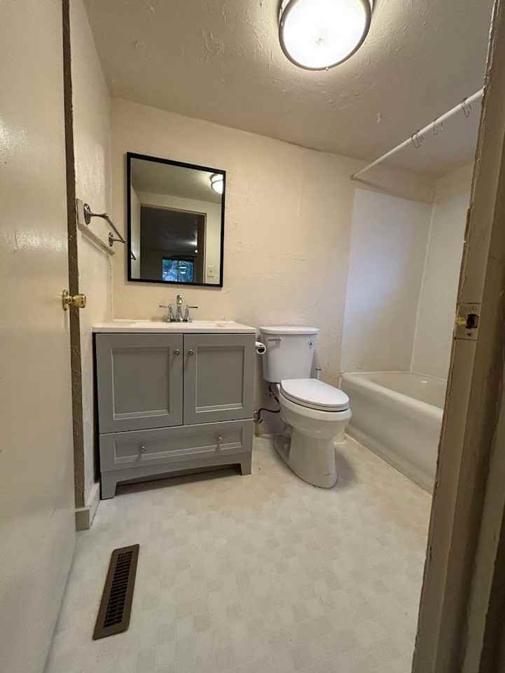 37 Delaware Rd - Photo 5 of 24
