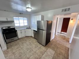 featured image of 15 N Longfellow Ave