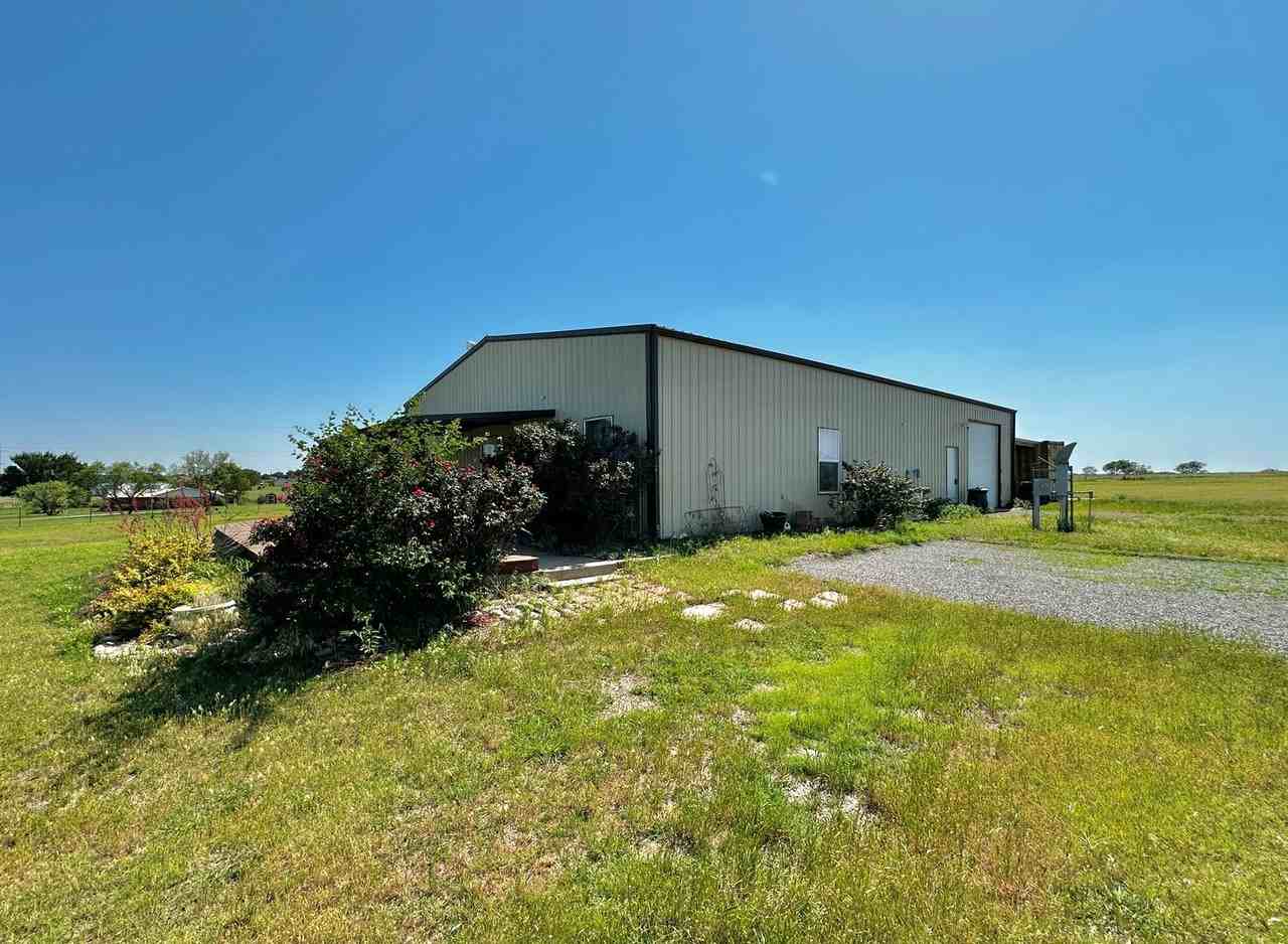 1751 Nw 197th St - Photo 3 of 43