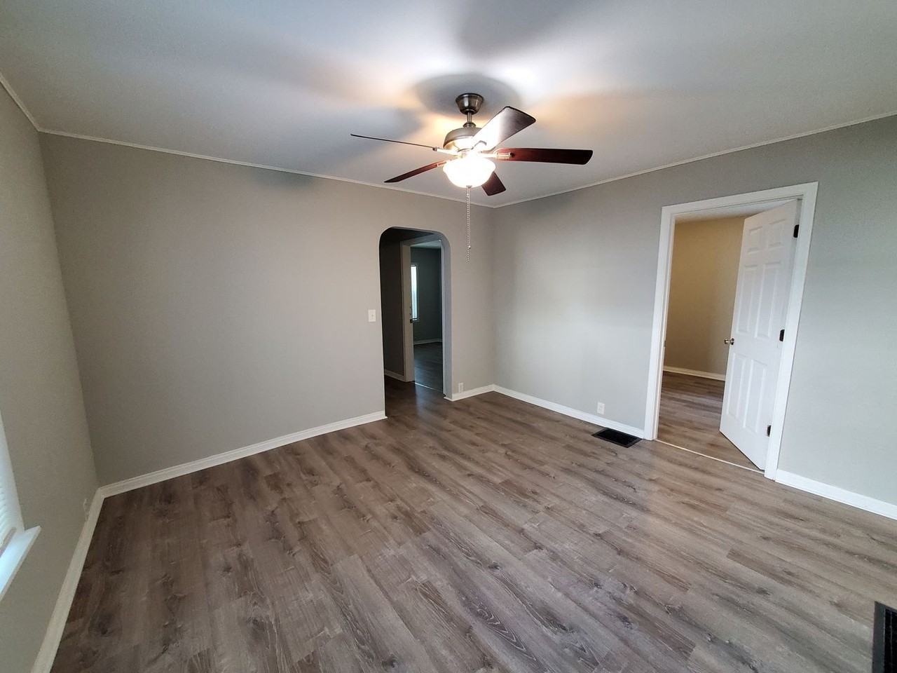 112 Fairbanks St Ne - Photo 7 of 31