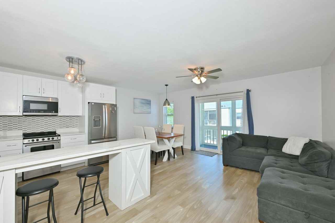 237 S Mcmullen Booth Rd #50 - Photo 3 of 28