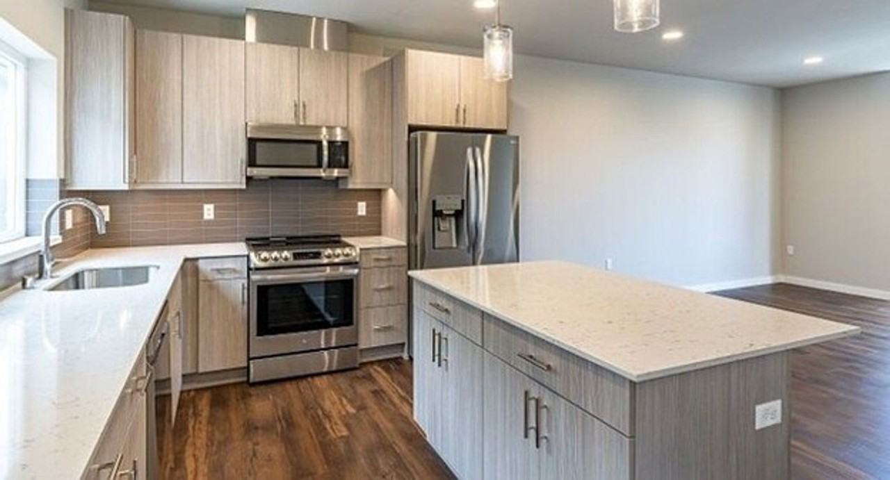 12510 5th Ave Ne - Photo 6 of 24