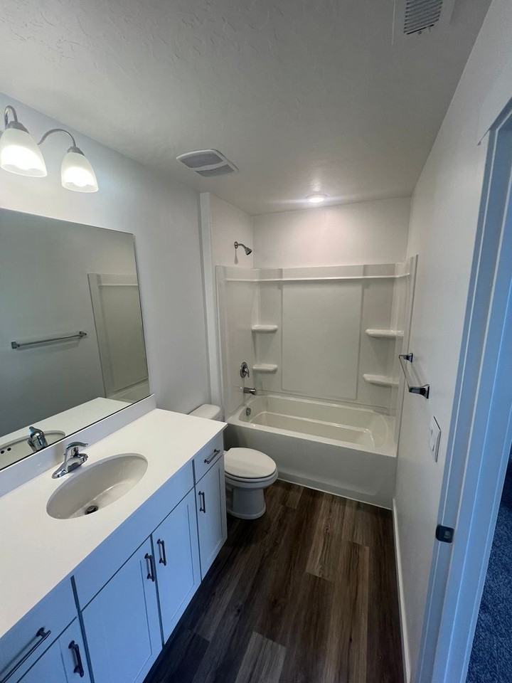 3718 W 930 N - Photo 4 of 18