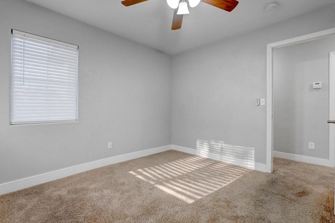6469 Abbey Door Ct - Photo 6 of 46