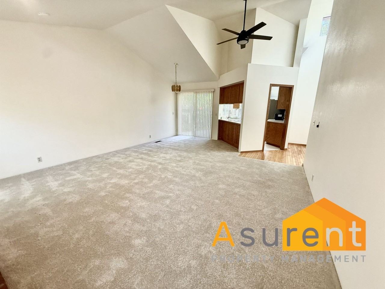 2976 Grizzly Dr - Photo 2 of 18