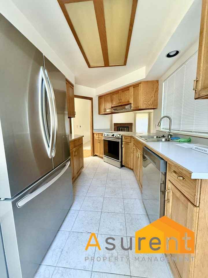 2976 Grizzly Dr - Photo 6 of 18