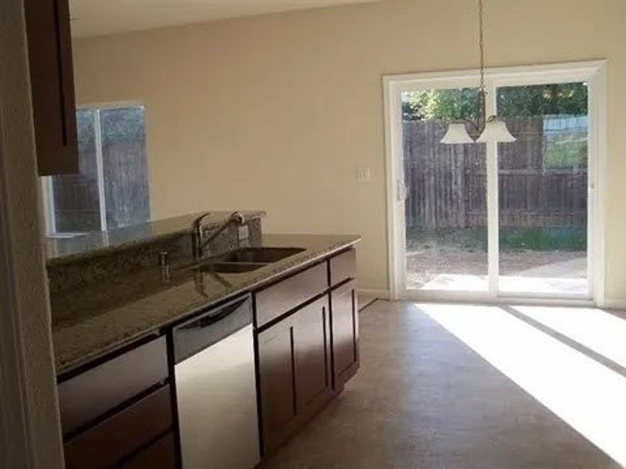 2092 Moss Glen Loop - Photo 4 of 9