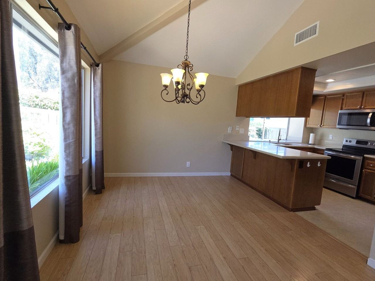 10445 La Vita Ct - Photo 5 of 37