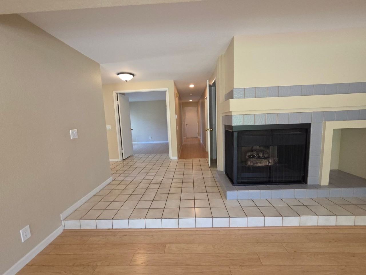 10445 La Vita Ct - Photo 7 of 37