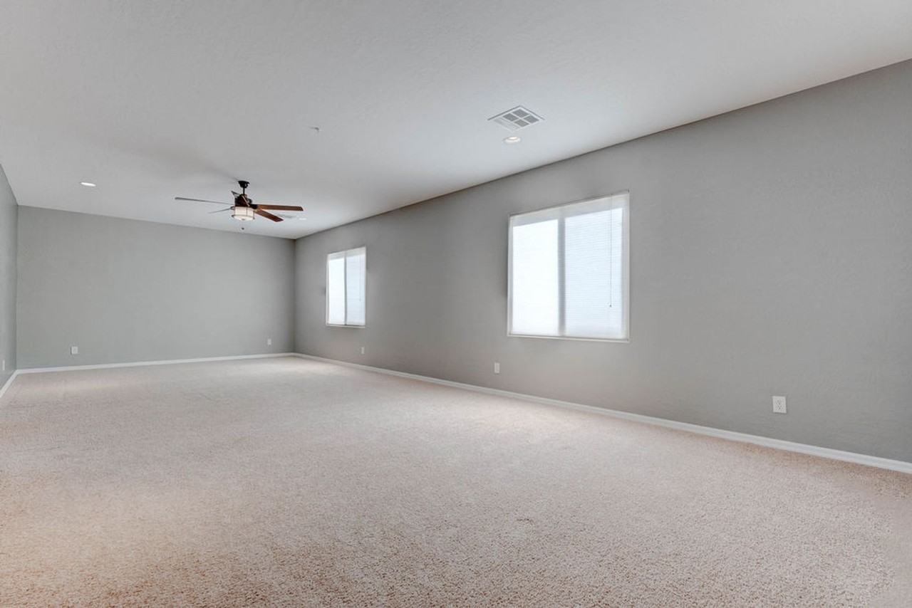 2589 Chateau Clermont St - Photo 7 of 50