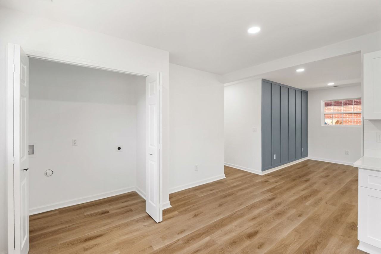 606 Cecil St - Photo 6 of 36