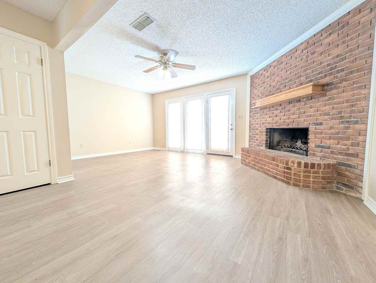 6228 Gould Pl - Photo 5 of 13