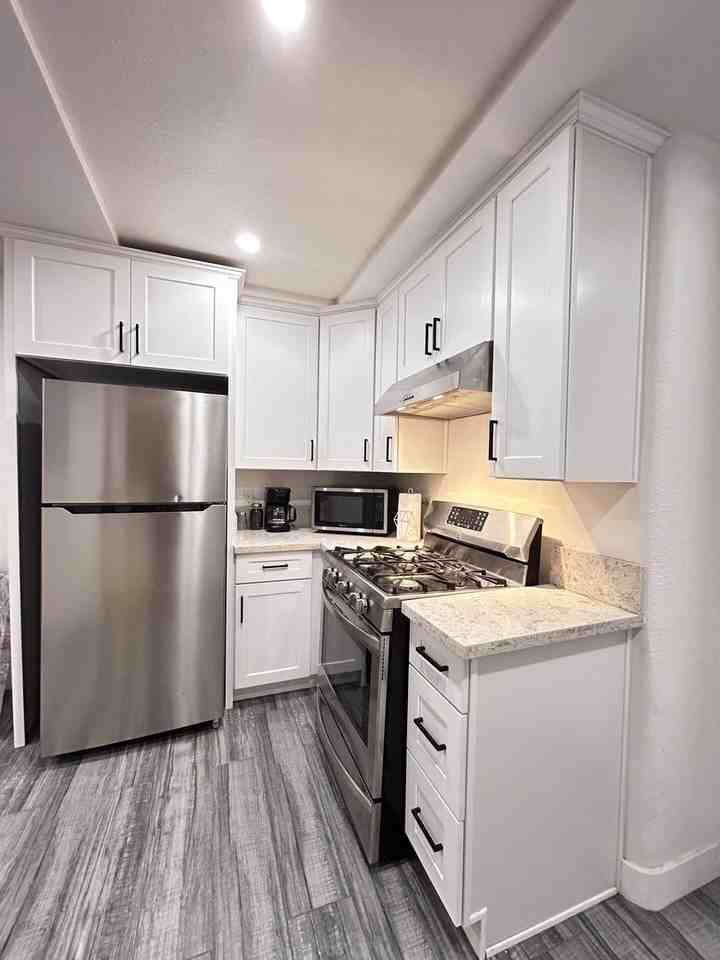 5938 Southside Dr - Photo 4 of 11