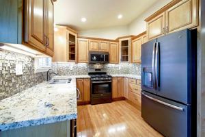 featured image of 1455 Hoover Ct