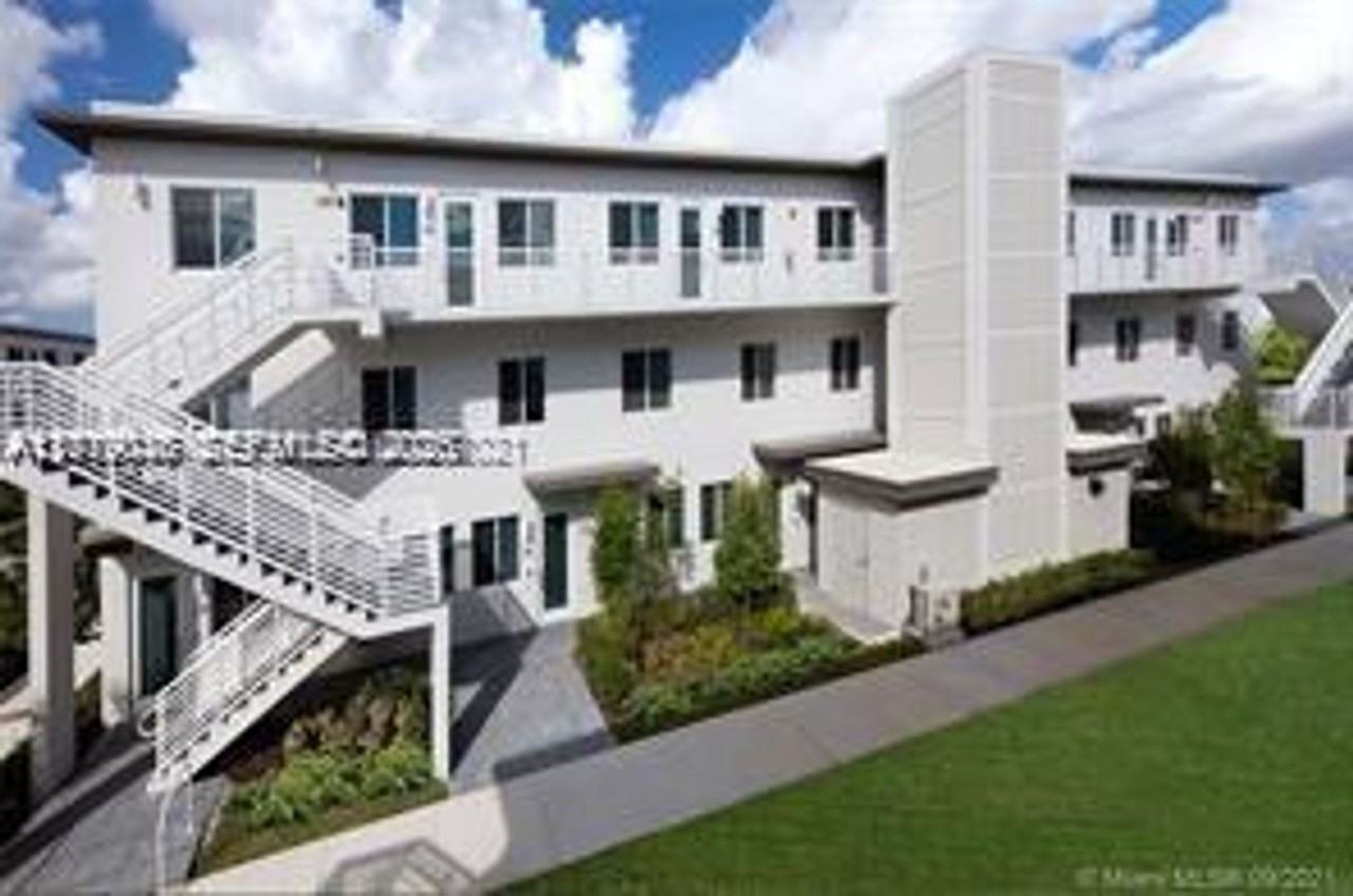 6450 Nw 102nd Path - Photo 5 of 12