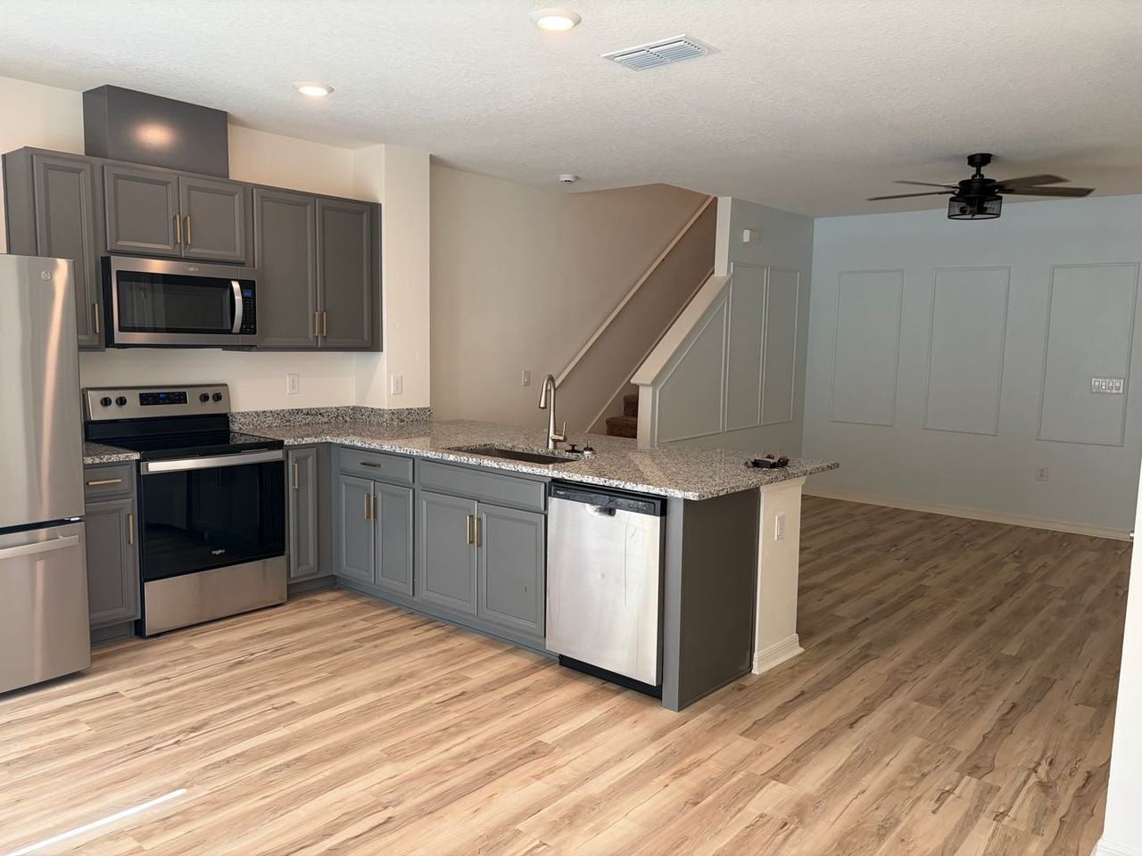 1492 Mirabella Cir - Photo 6 of 37