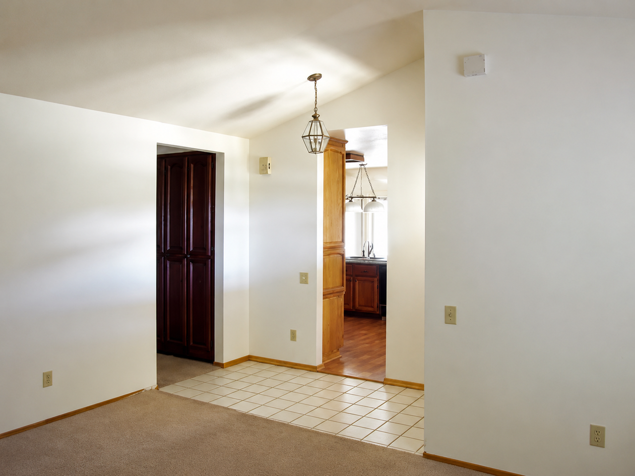 4635 Luxford Ct - Photo 3 of 6