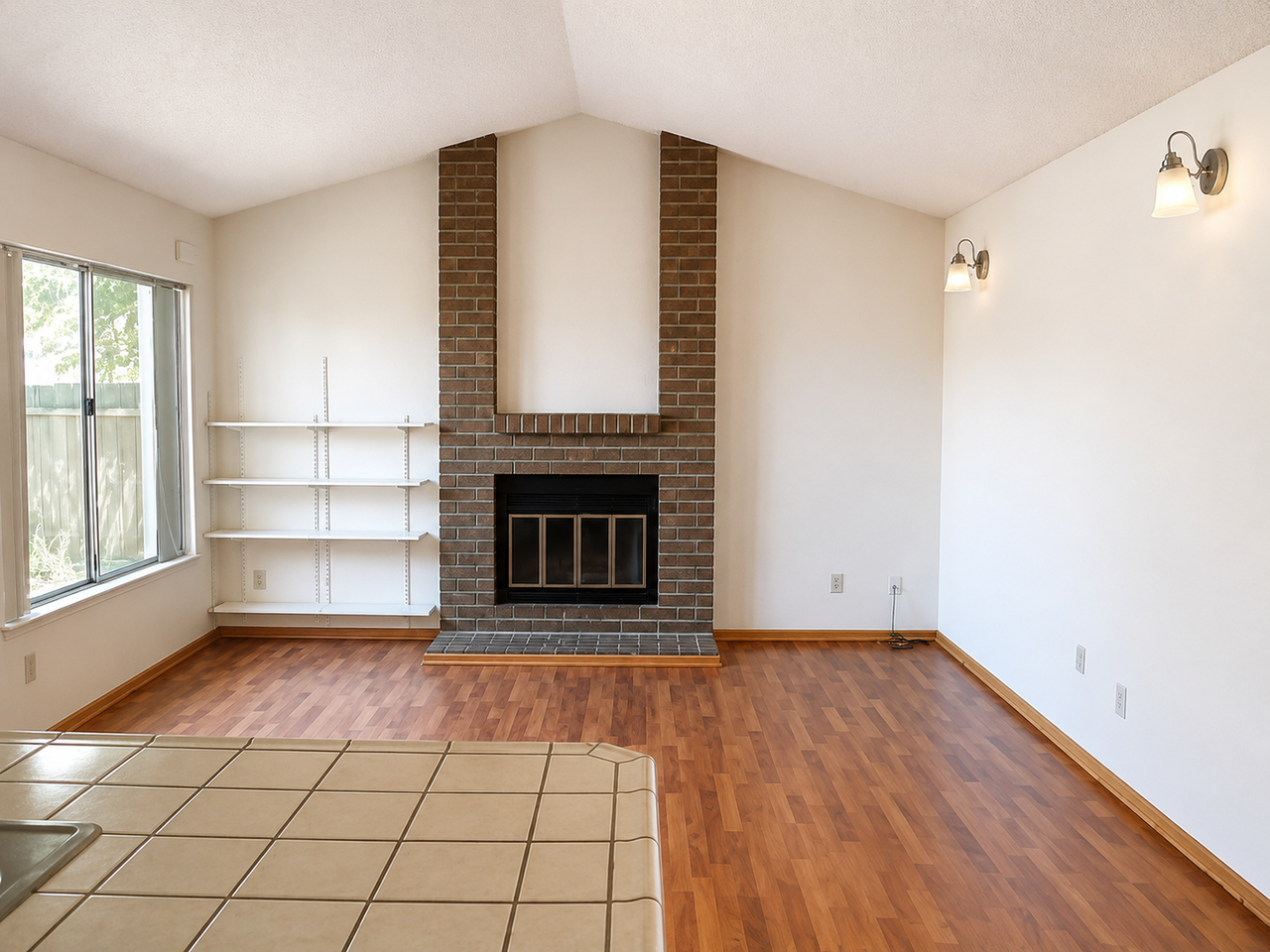 4635 Luxford Ct - Photo 5 of 6