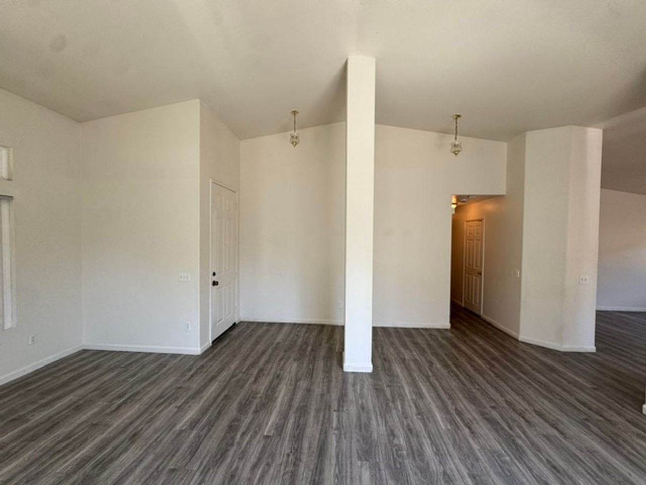 22968 Penasco Cir - Photo 5 of 34