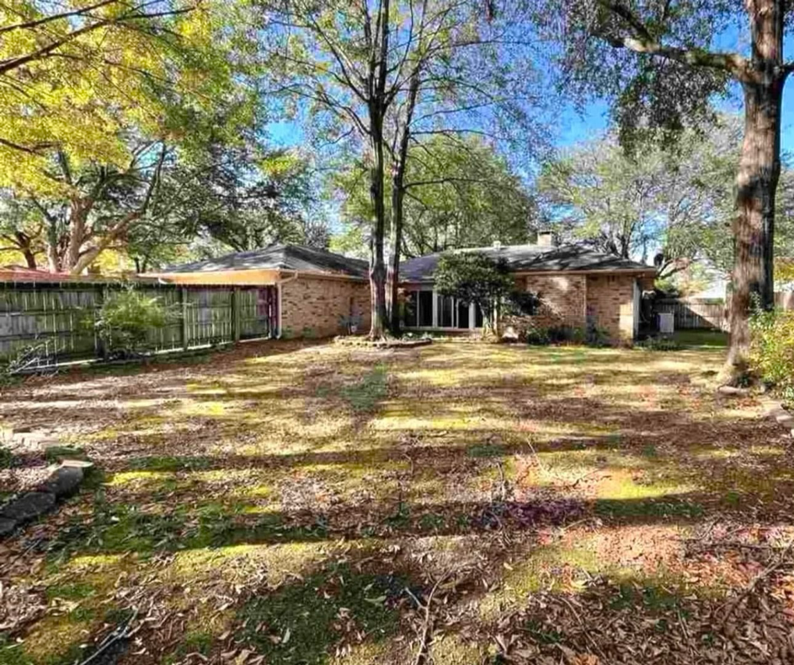 42 Lanshire Dr - Photo 6 of 7