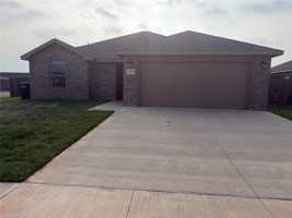 featured image of 1639 Sweetwater Ln