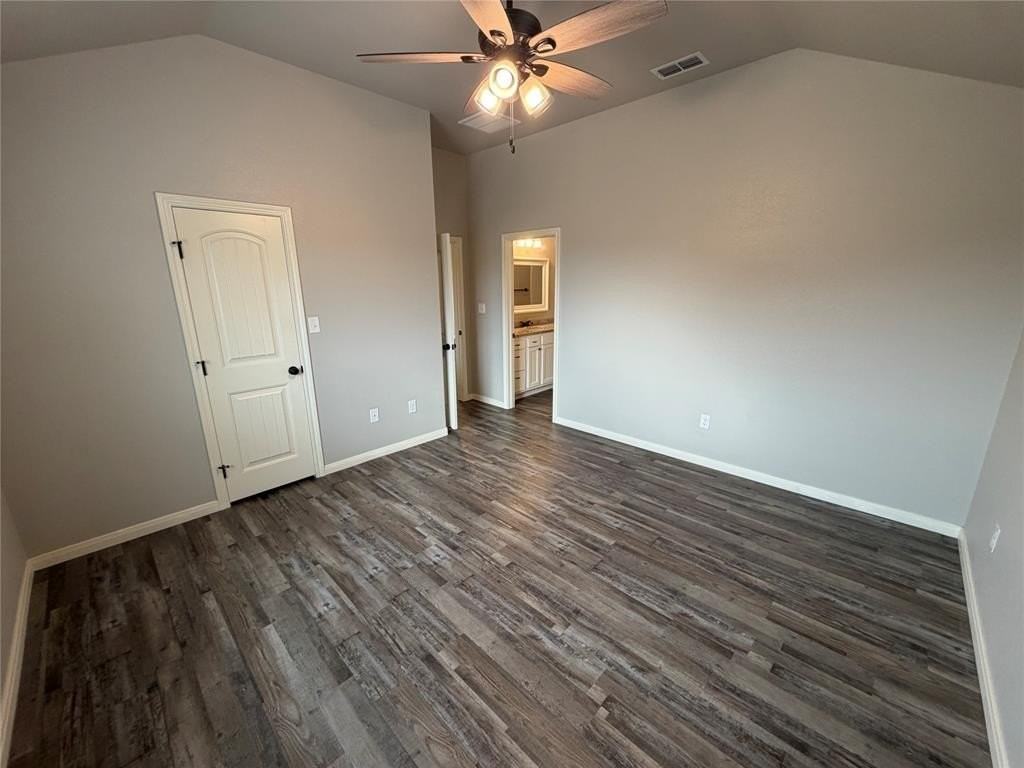 1639 Sweetwater Ln - Photo 5 of 13