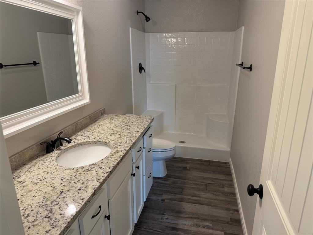 1639 Sweetwater Ln - Photo 6 of 13