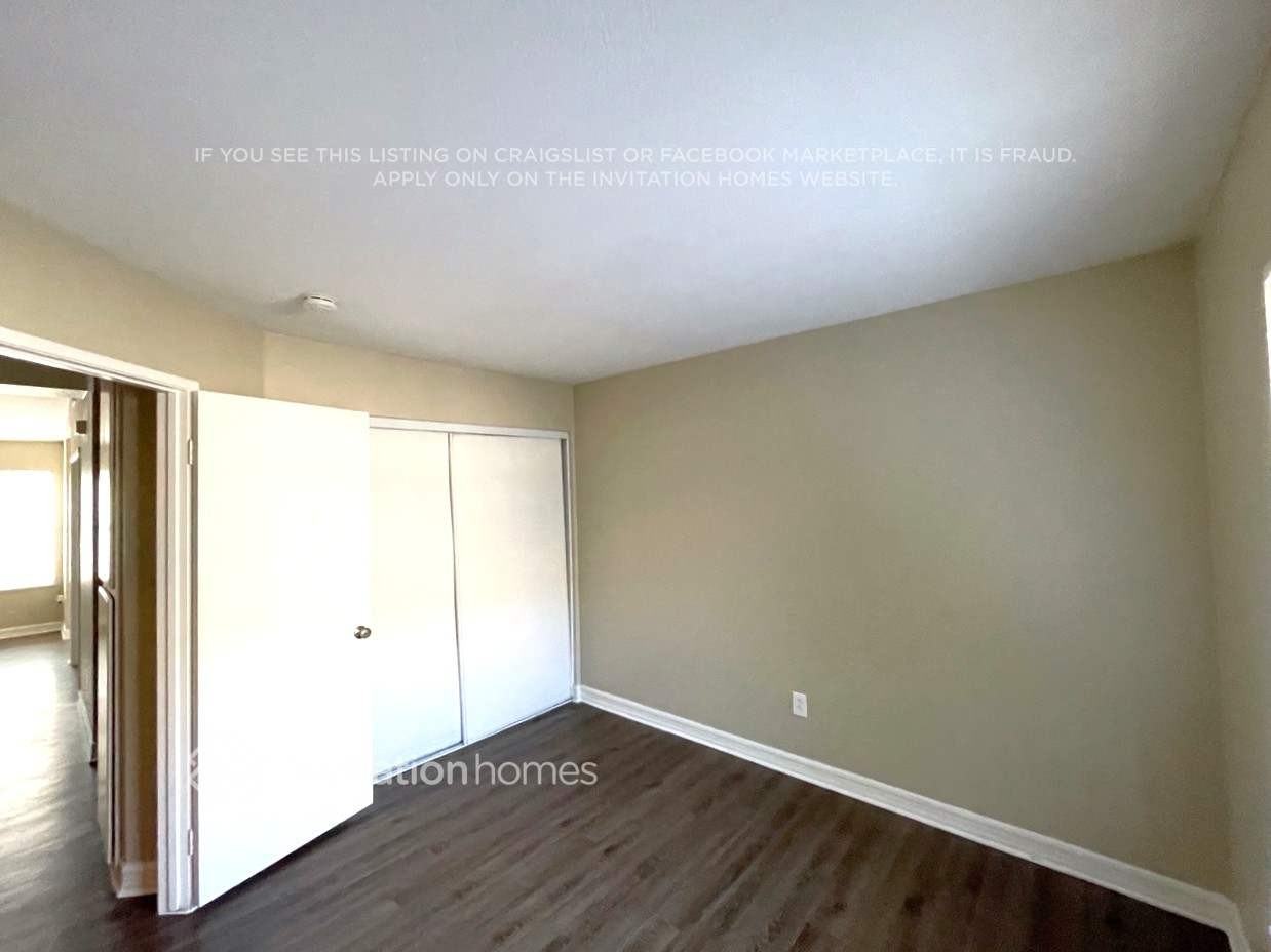 22802 Springdale Dr - Photo 7 of 10