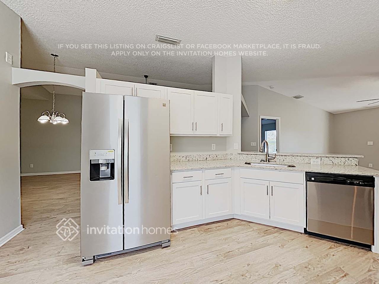 2107 Deercroft Dr - Photo 4 of 17