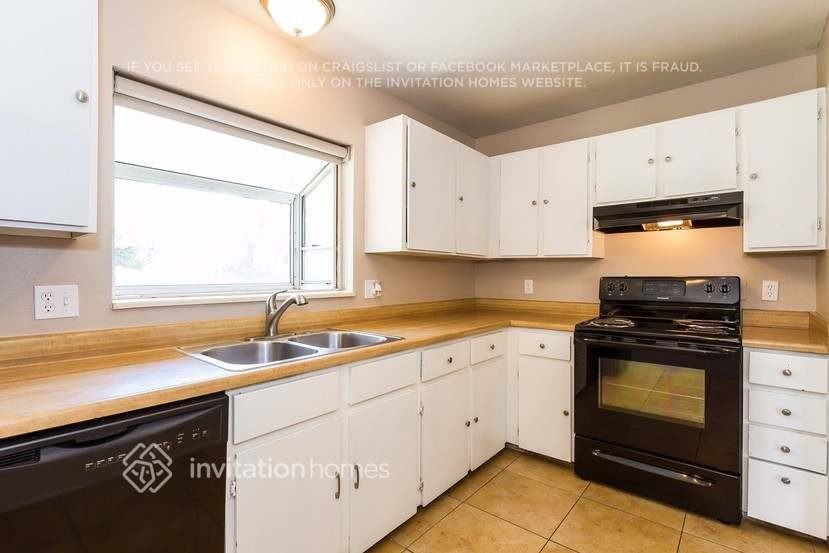 10912 Birch Dr - Photo 5 of 16