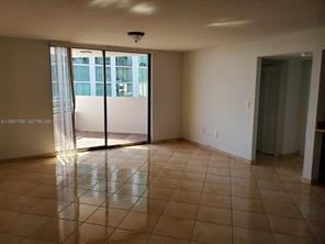 561 Ne 30th Ter - Photo 2 of 8