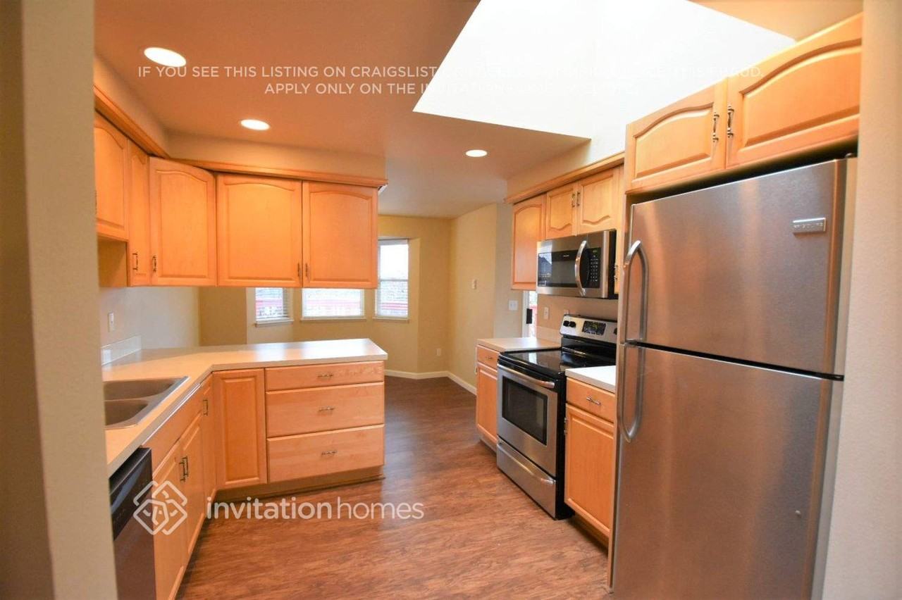 12011 29th Pl Ne - Photo 6 of 25