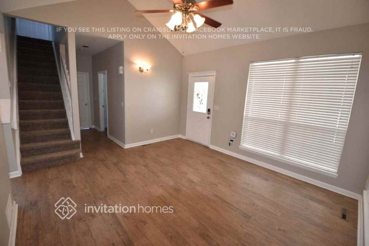 21728 Silver Meadow Ln - Photo 2 of 19
