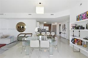 683 Ne 27th St - Photo 6 of 8