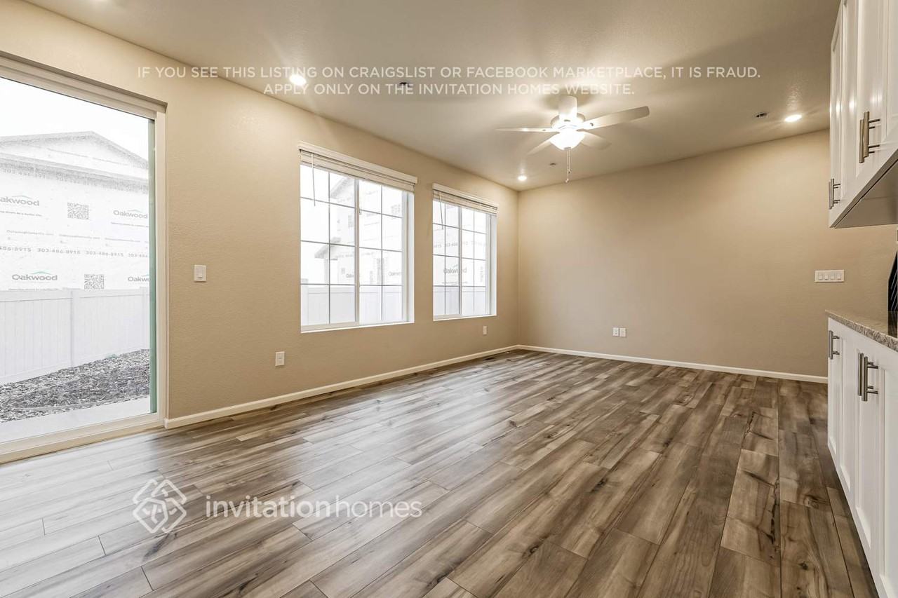 3377 Streamwood Dr - Photo 6 of 18