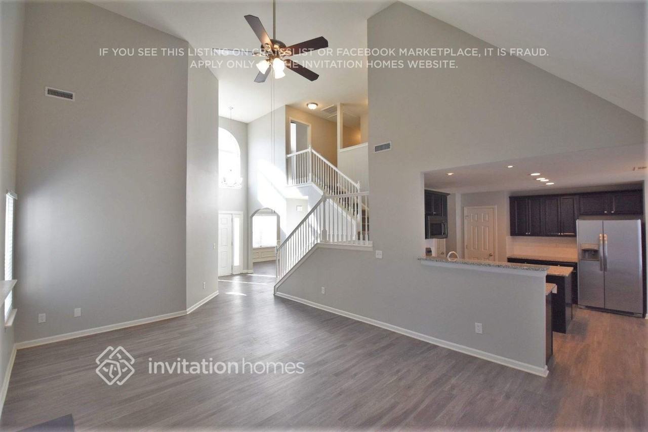 5212 Sunriver Rd - Photo 6 of 23