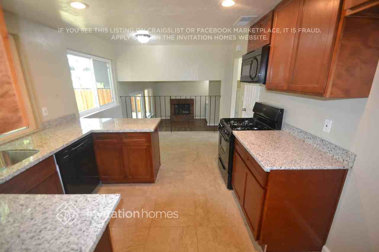 9191 Trujillo Way - Photo 3 of 8