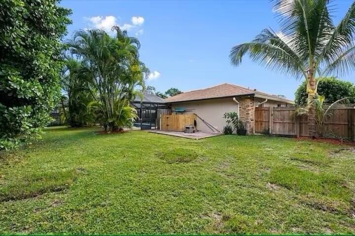 14447 Stirrup Ln - Photo 5 of 35