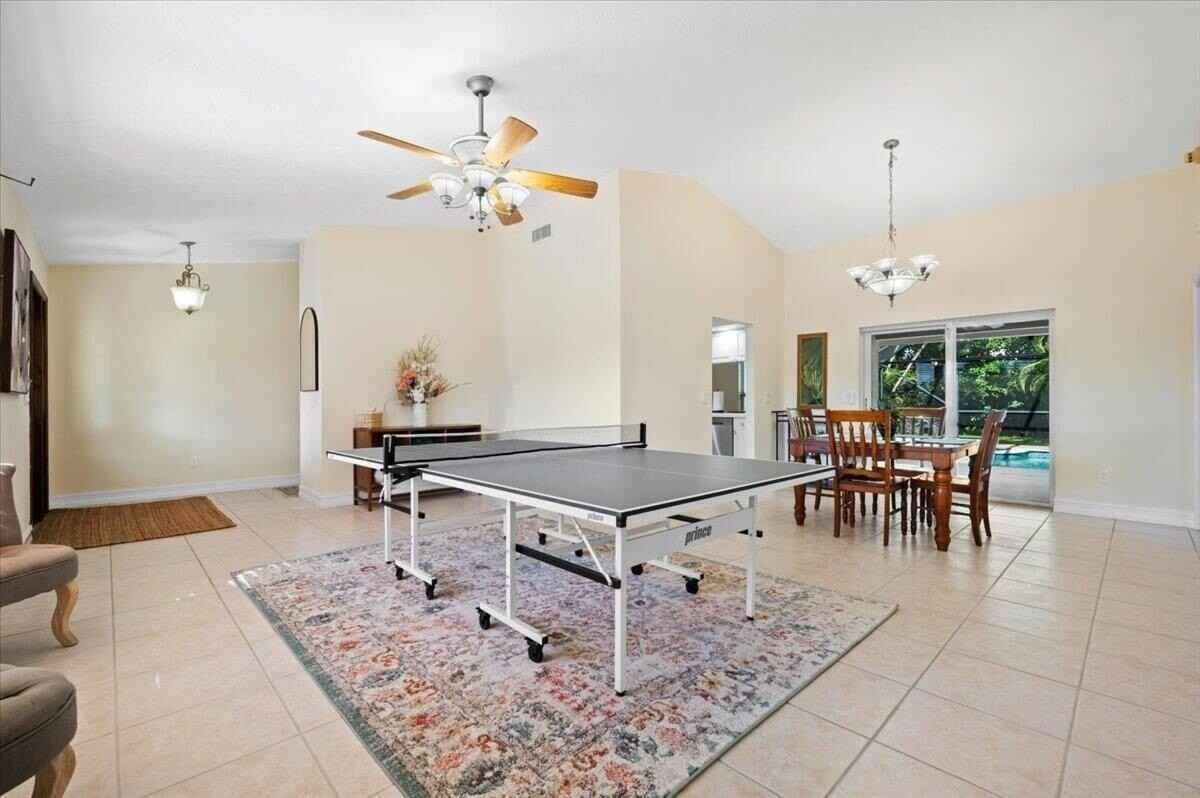 14447 Stirrup Ln - Photo 7 of 35