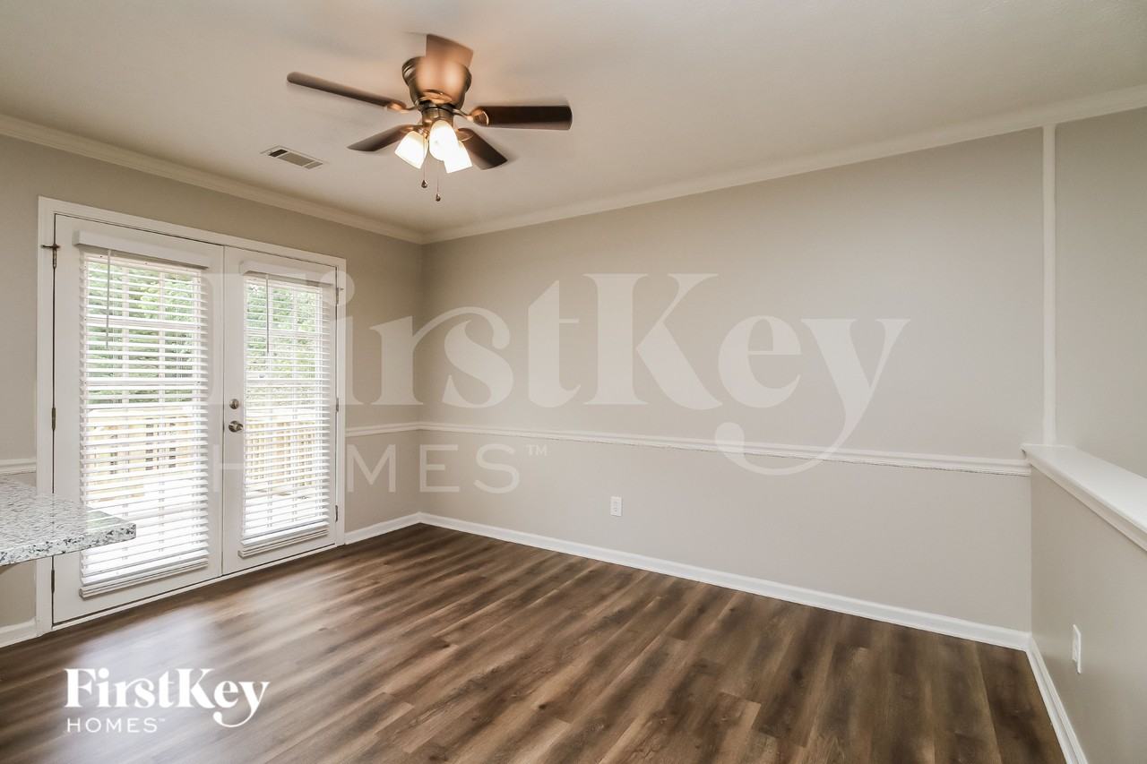 125 Bentley Place Way - Photo 5 of 19