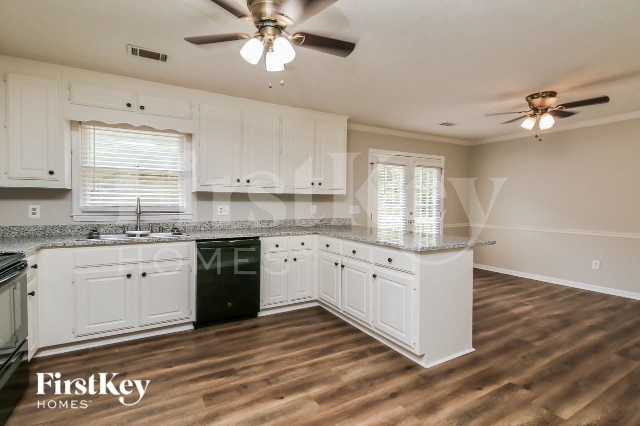 125 Bentley Place Way - Photo 7 of 19