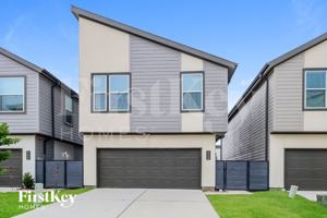 featured image of 446 S Centro Cir