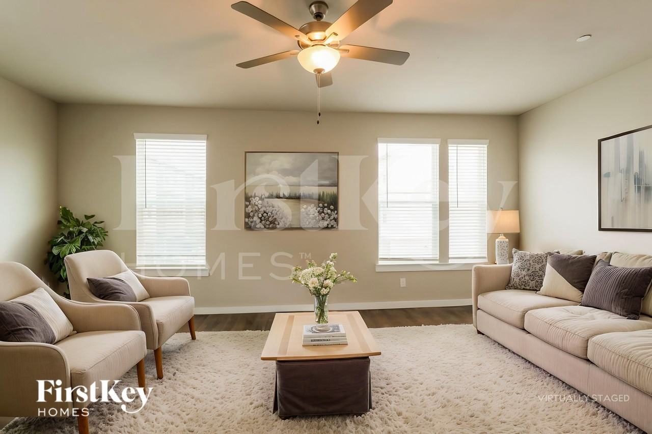 446 S Centro Cir - Photo 4 of 19