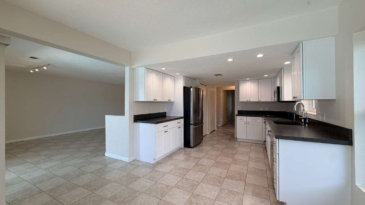 3827 E Larkspur Dr - Photo 5 of 21
