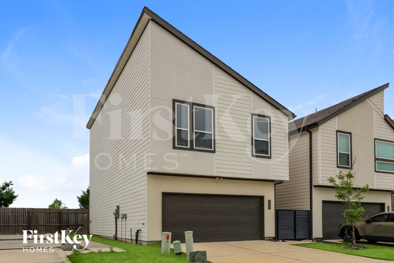 373 N Centro Cir - Photo 2 of 19