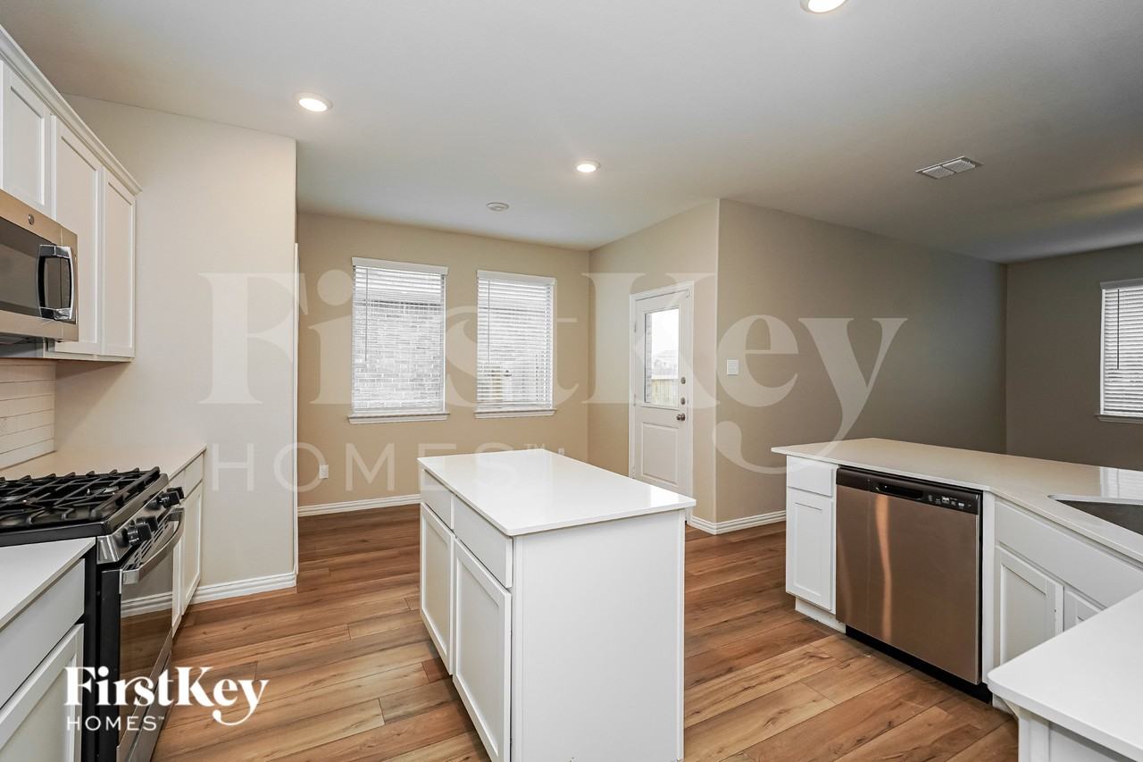 14608 Serrano Ridge Rd - Photo 7 of 19