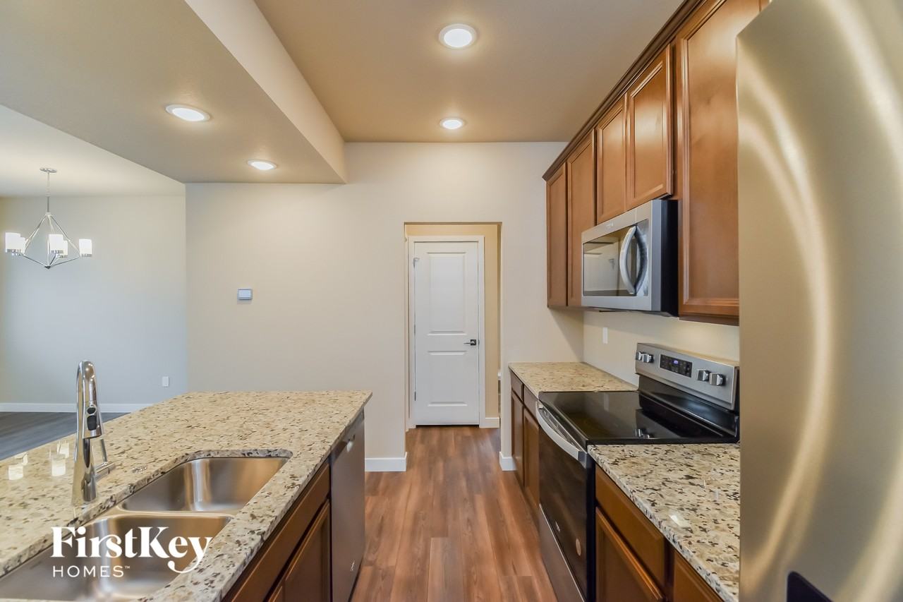 11148 Murrelet Dr - Photo 6 of 15